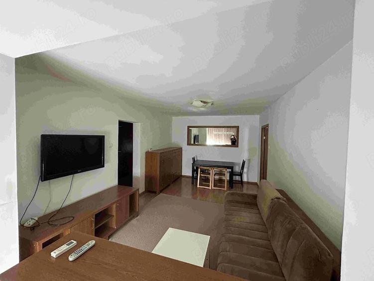 Apartament cu 3 camere semidecomandat în Exterior Vest