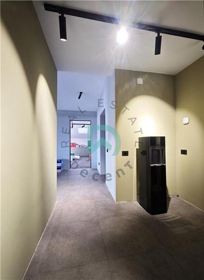 Apartament cu 4 camere decomandat în Brașovul Vechi