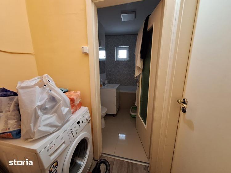 Apartament cu 3 camere decomandat, mobilat în Aradului