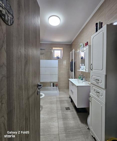 Casă cu 4 camere decomandat cu Teren 570 Mp în Sântandrei
