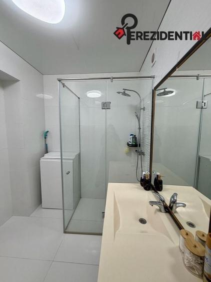 Apartament cu 3 camere decomandat, mobilat în Vitan-Bârzești