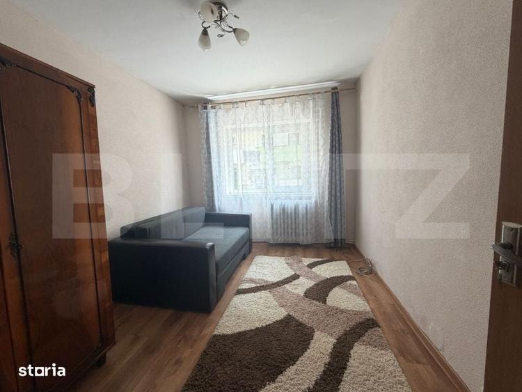Apartament cu 3 camere decomandat în Central — fotografia 1