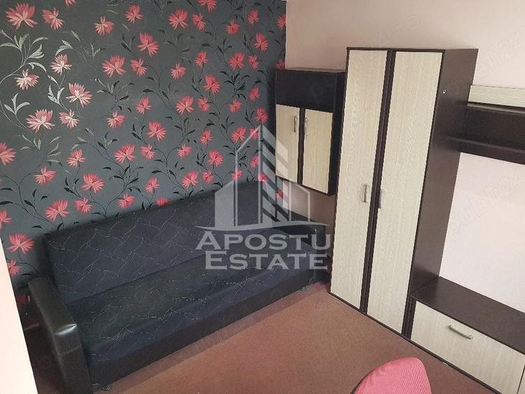 Garsonieră decomandată, mobilată în Complex Studențesc