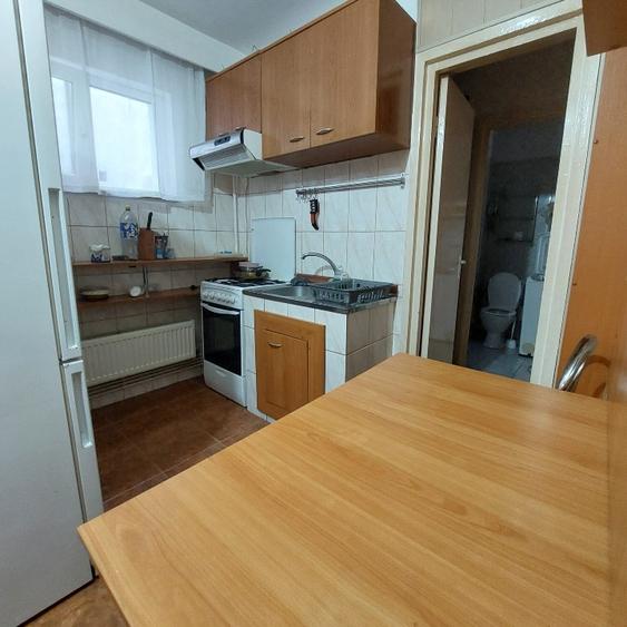 Apartament cu 2 camere decomandat în Craiovei