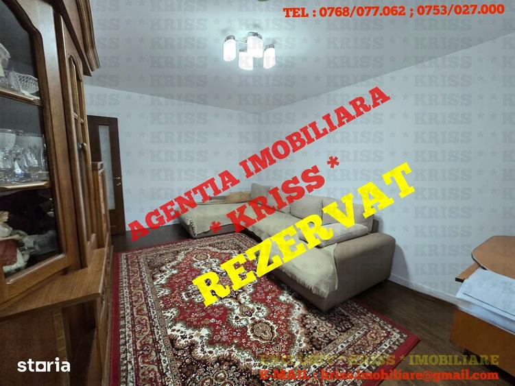 Apartament cu 3 camere decomandat în Central