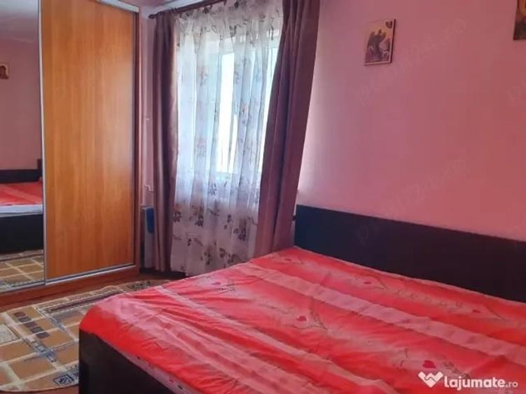 Apartament cu 2 camere decomandat în Basarabia