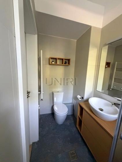 Direct proprietar , 3 camere, parcare subterana, Bdul Unirii- Nerva Traian - 14