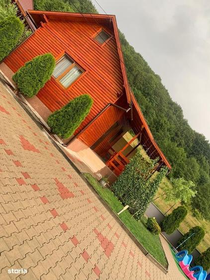 Casă cu 4 camere cu Teren 1200 Mp în Central