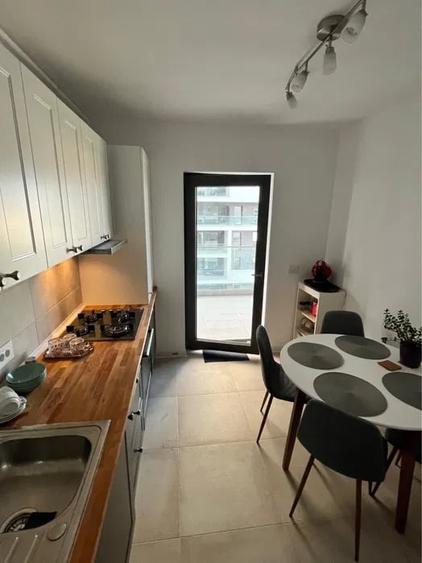 Apartament cu 2 camere decomandat, mobilat în Nordului