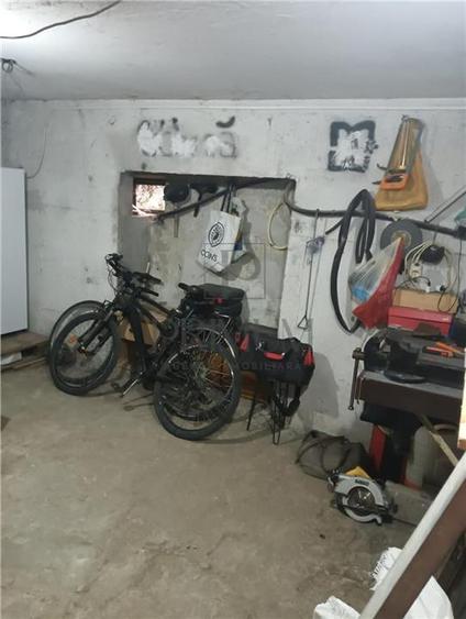 Apartament cu 3 camere decomandat în Dorobanților