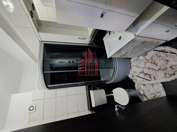 Apartament cu 3 camere decomandat în Olteniței