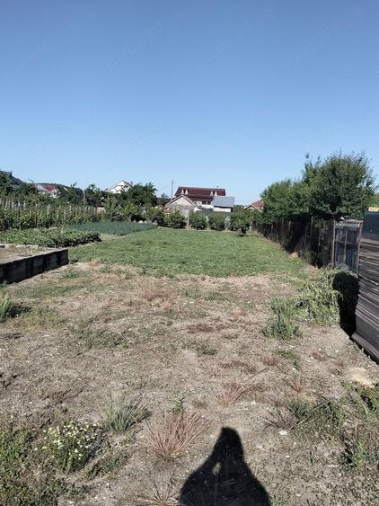 Teren de 1020 mp, în Teslui