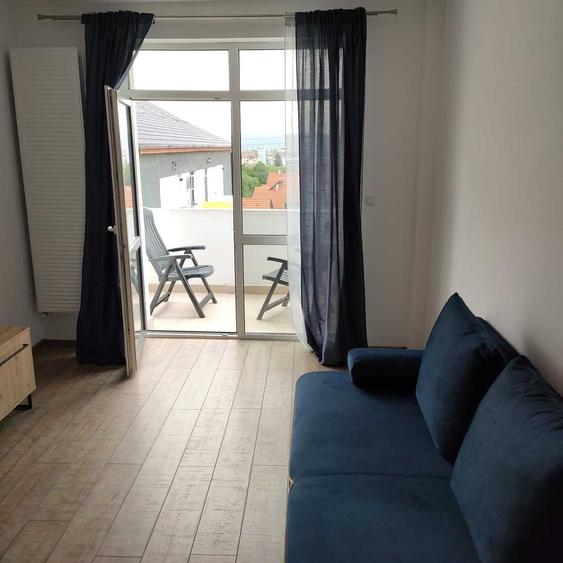 Apartament cu 2 camere decomandat în Exterior Vest