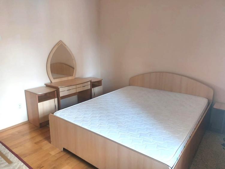 Apartament cu 3 camere decomandat, mobilat în Nord