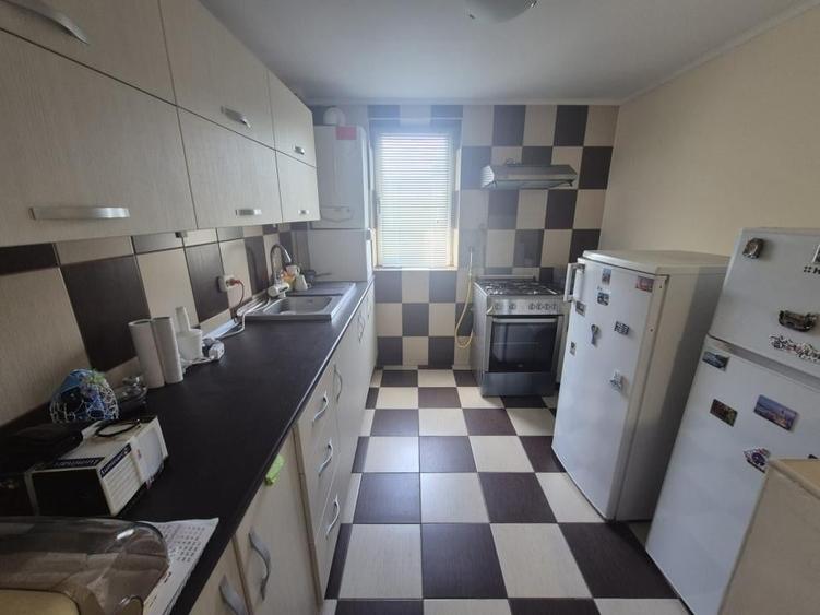 Apartament semidecomandat în Vidra