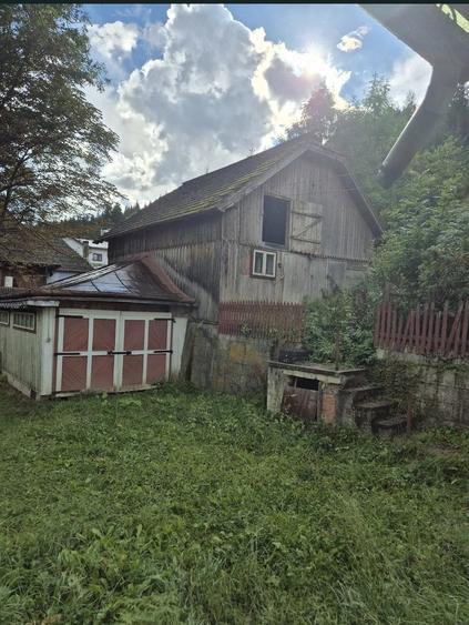 Casă cu 3 camere cu Teren 2201 Mp în Central