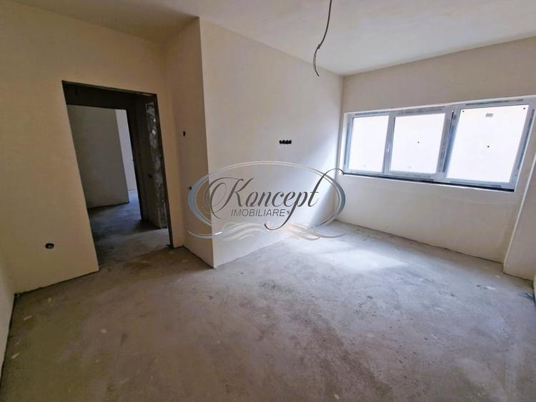 Duplex cu 4 camere cu Canalizare în Dâmbul Rotund