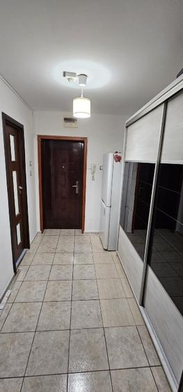 Garsonieră decomandată, mobilată în Lujerului