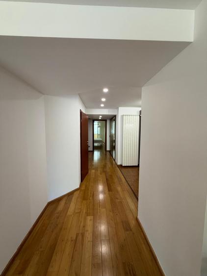 Apartament cu 3 camere decomandat, mobilat în Herăstrău
