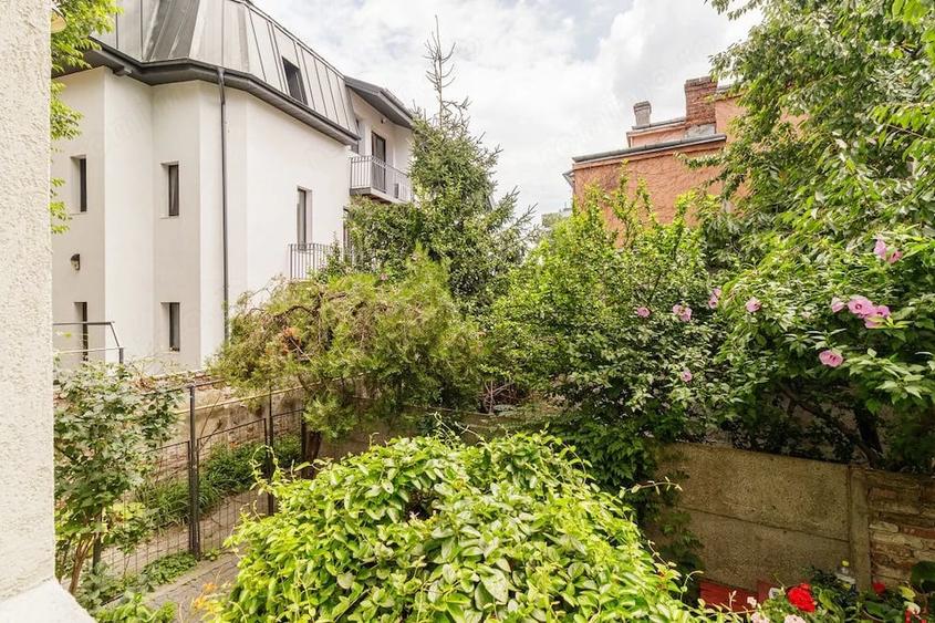 Apartament cu 3 camere decomandat în Unirii