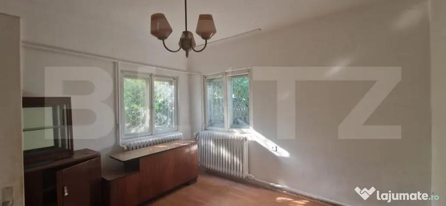 Casă cu 3 camere cu Teren 444 Mp în Central