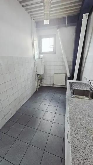 Spațiu comercial, de 370 mp, în Bucureștii Noi