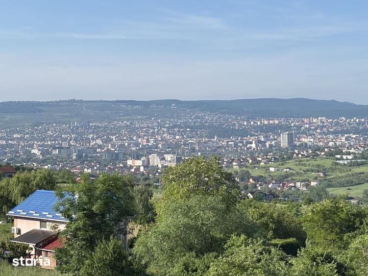 Teren de 910 mp, în Iris
