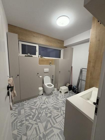 Casă cu 4 camere cu Teren 300 Mp în Central