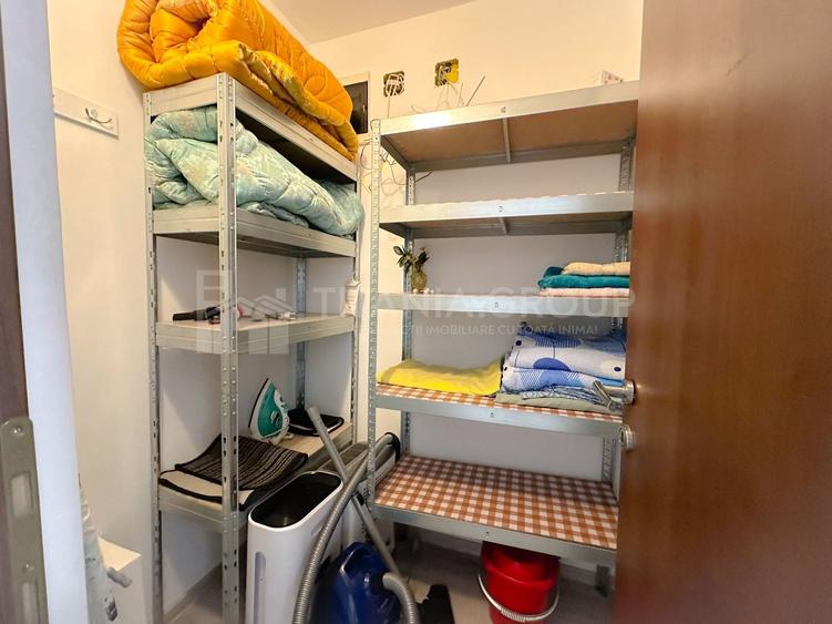 Apartament cu 3 camere decomandat în Tractorul