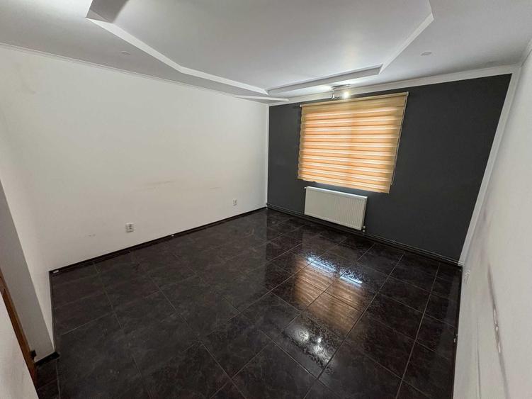 Spațiu comercial, de 180 mp, în Valu lui Traian
