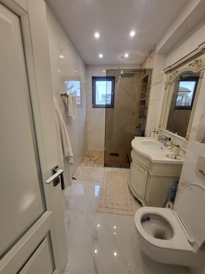 Casă individuală cu 5 camere cu Teren 130 Mp în Dămăroaia