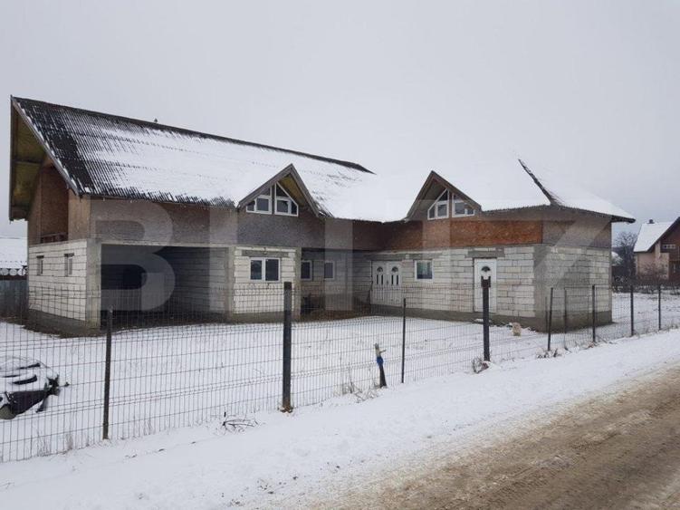 Casă cu 4 camere cu Teren 700 Mp în Suseni