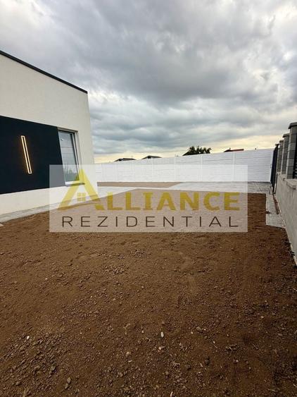 Casă individuală cu 4 camere cu Canalizare în Berceni