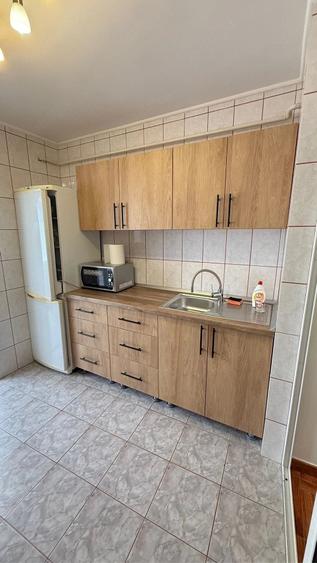 Apartament cu 2 camere decomandat în Nicolina