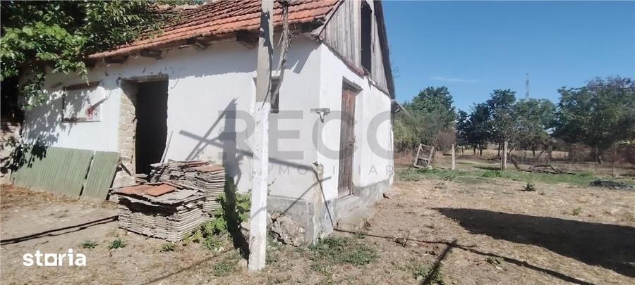 Casă cu 2 camere cu Teren 1995 Mp în Tileagd