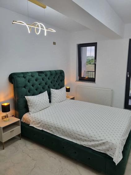 Apartament cu 3 camere decomandat în Exterior Vest