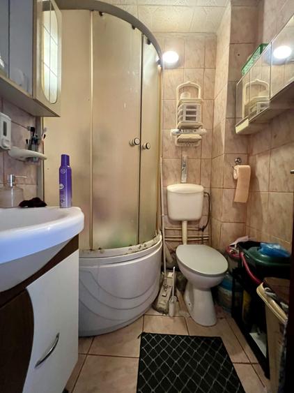Apartament cu 2 camere decomandat, mobilat în Olimpia-Stadion