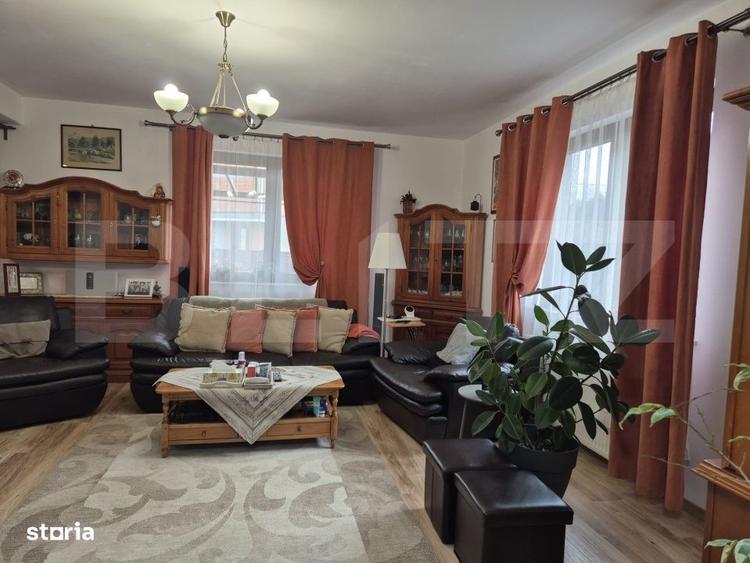 Casă cu 4 camere cu Teren 513 Mp în Central