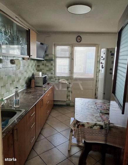 Apartament cu 4 camere decomandat în Crângași
