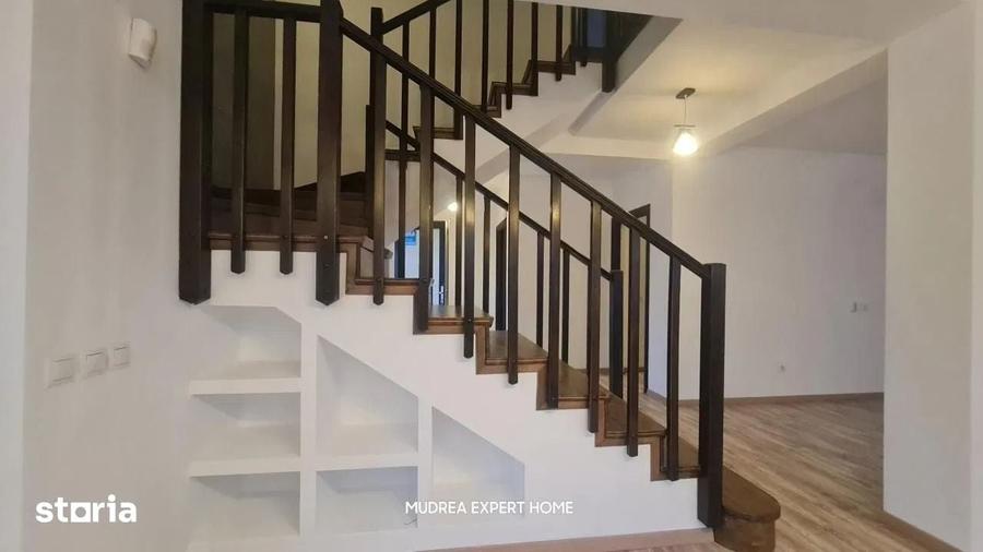 Casă cu 4 camere cu Teren 250 Mp în Central