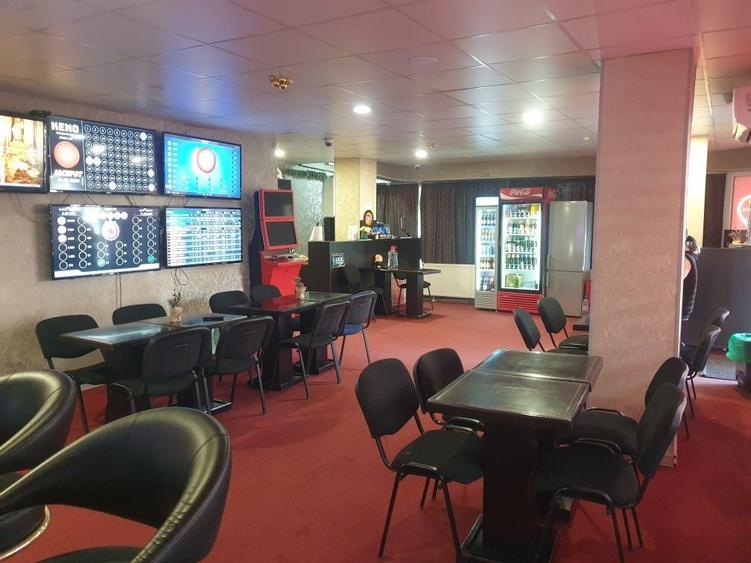 Spațiu comercial, de 80 mp, în Broșteni