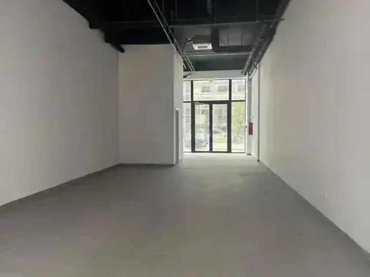 Spațiu comercial, de 80 mp, în Central