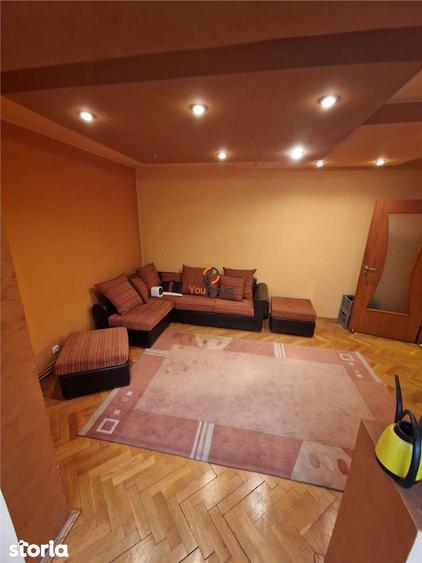 Apartament cu 4 camere decomandat în Circumvalațiunii