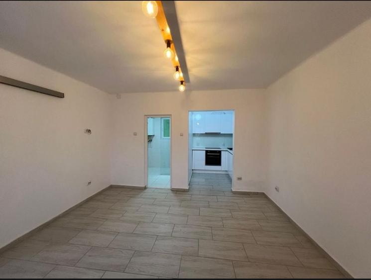 Casă cu 2 camere cu Teren 58 Mp în Șelimbăr