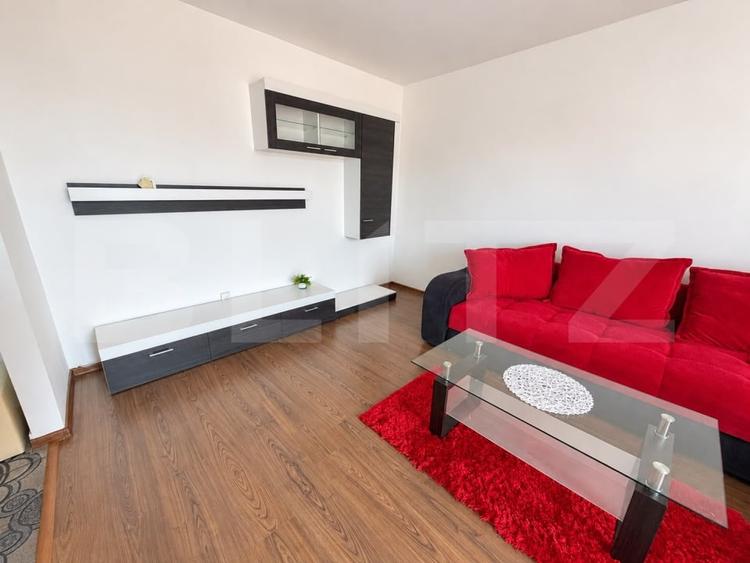 Apartament cu 2 camere decomandat, mobilat în Central