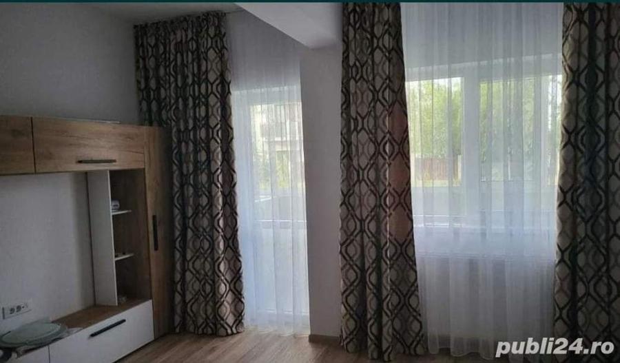 Apartament cu 2 camere semidecomandat în 1 Decembrie