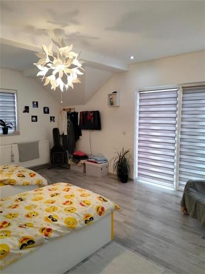 Casă individuală cu 5 camere cu Canalizare în Rulmentul