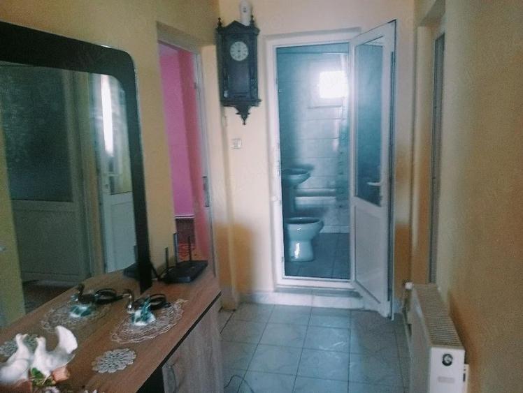 Casă cu 3 camere cu Teren 120 Mp în Central