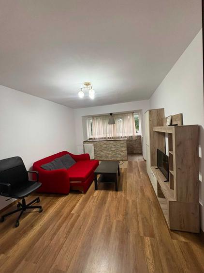 Direct proprietar - Cartier Crangasi - Ofer spre inchiriere apt. 2 camere - 8