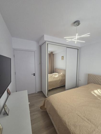 Apartament cu 2 camere decomandat în Exterior Vest